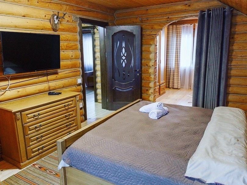 Будинок в Карпатах Мигово Оренда до 15 осіб