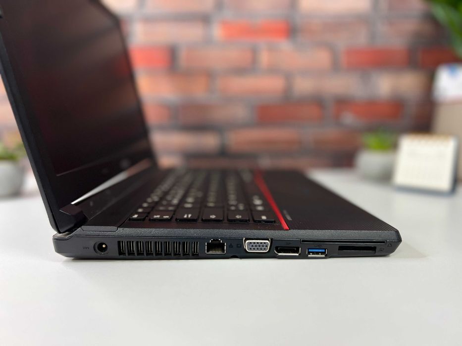 Ноутбук Fujitsu LIFEBOOK E546·i3-6100U·8GB+SSD256·14"HD·Гарантія 9 міс