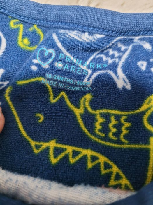 Продам плюшеву піжаму на хлопчика 1,5-2роки. Розмір 92