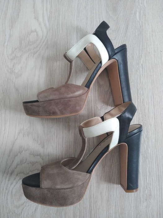 Sandały na platformie Luciano Barachini r.38