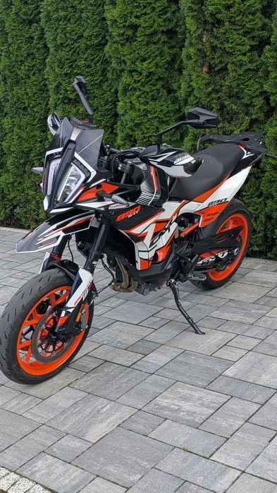 KTM