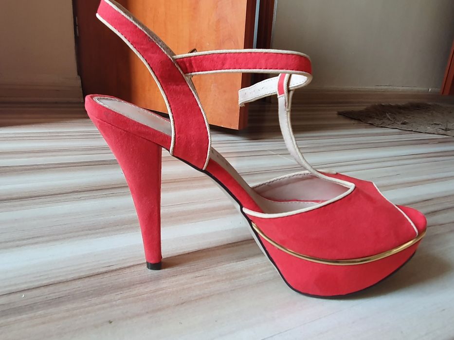 Buty szpilki sandałki kolor ceglany rozmiar 38