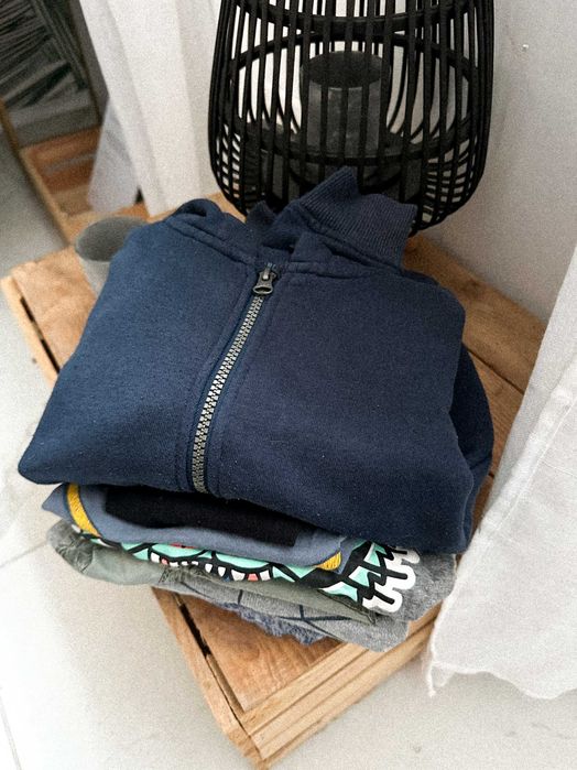 Zestaw paka ubrań dziecięcych chłopięcych 122/128 bluza bluzka bawełna