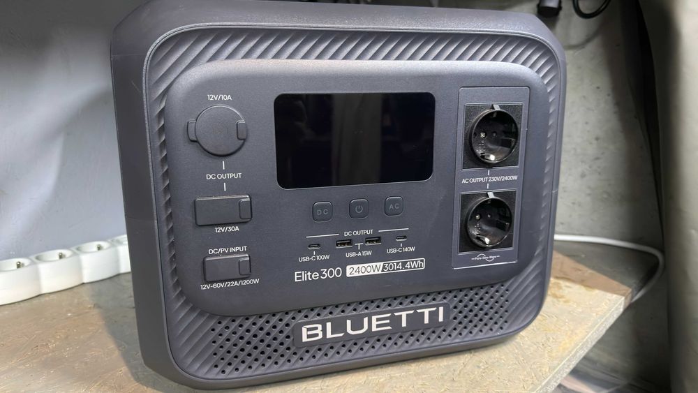 Stacja zasilania Bluetti Elite 300 jak nowa