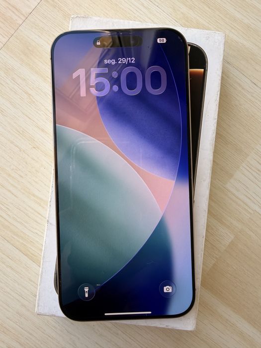 iPhone 16 Pro Max + EXTRAS