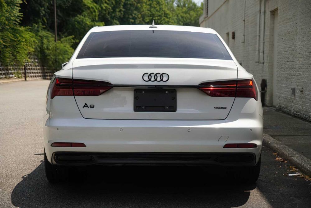 Audi A6 2.0      2023