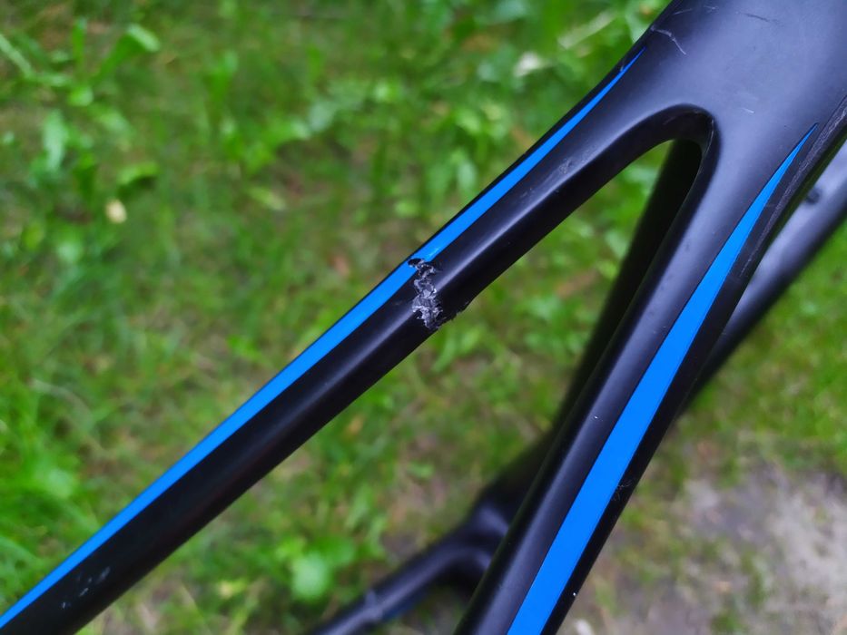 Giant Defy Advanced PRO 0 rama  szosowa CARBON  Over Drive Uszkodzona  Polecam