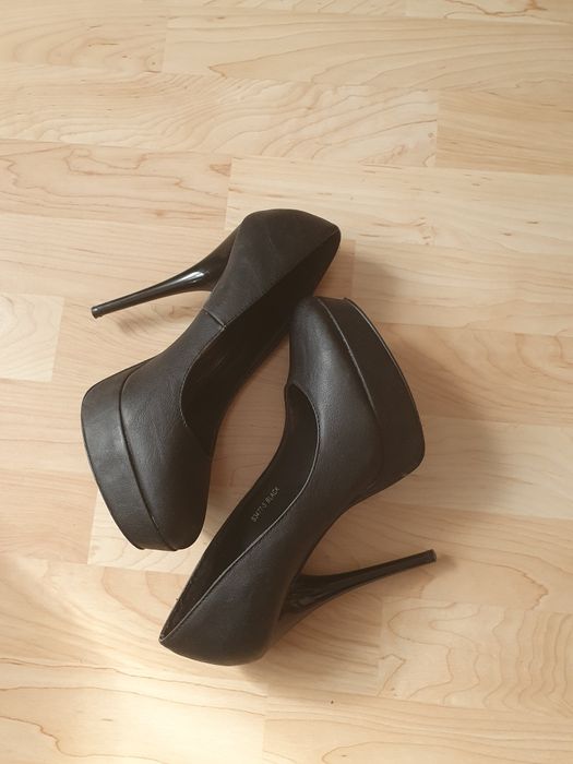 Buty szpilki koturna r40
