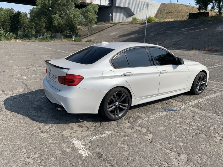 Продам BMW F30.