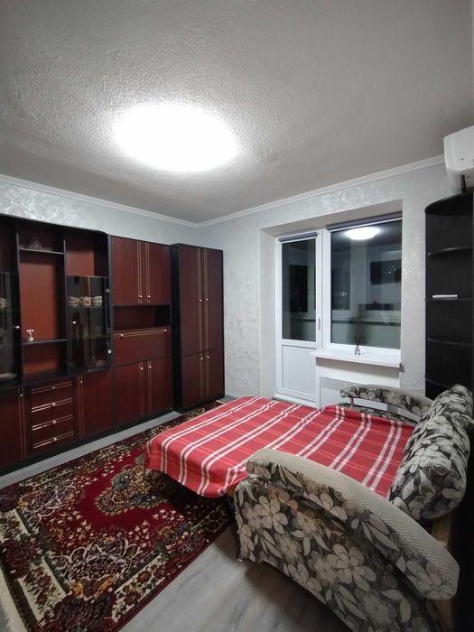 Орендар 1 кімн м Золотоноша