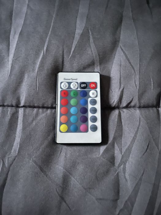 Mobilia de quarto (cama sem colchao)