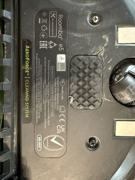 Robot sprzatajacy Roomba E5