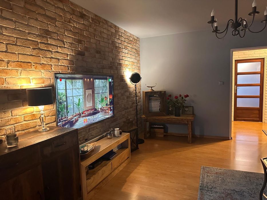 Bezpośrednio Mieszkanie 3 pokoje, parter.