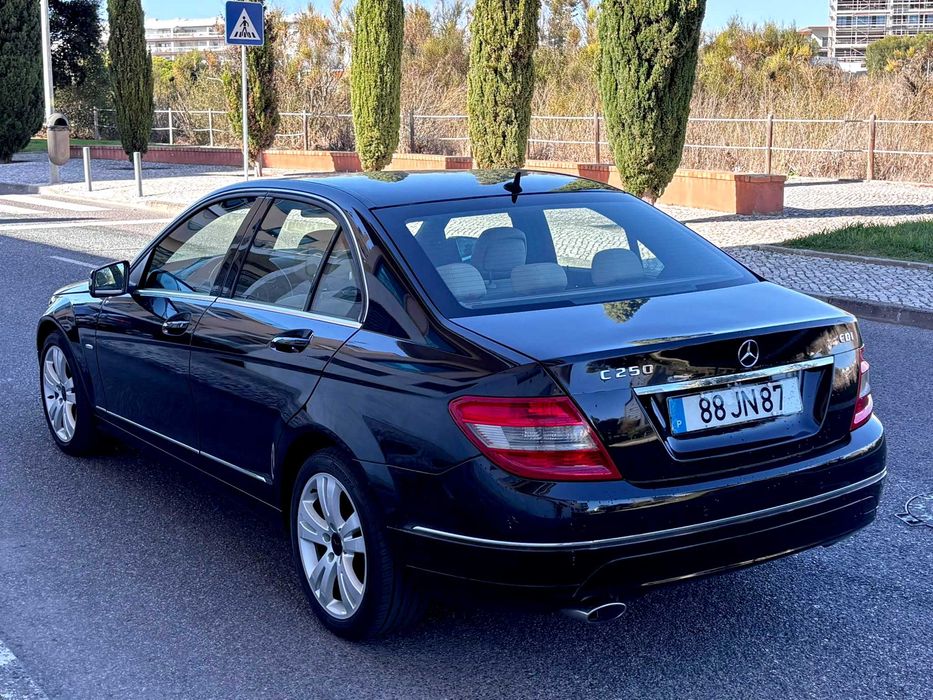 Mercedes C250 CDi 2010 Automático