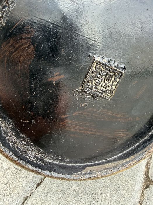 Jarrões  em bronze e esmalte