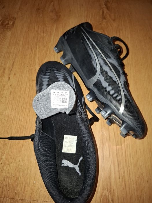 Buty korki Puma rozmiar 40