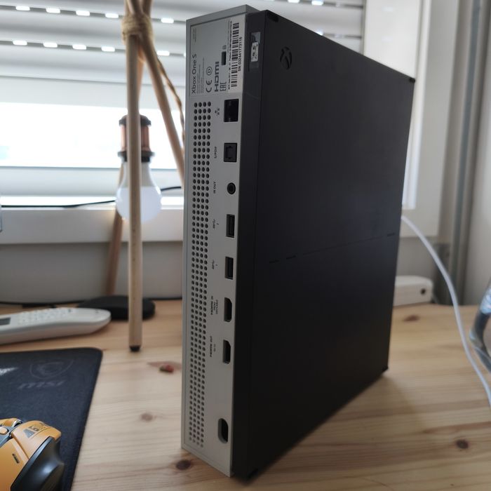 Xbox One S | 512Gb | Sem comandos