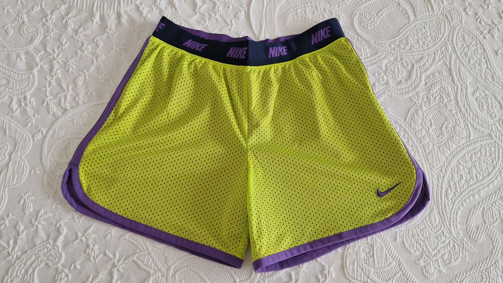 Calções Nike, Dri-Fit, tamanho L