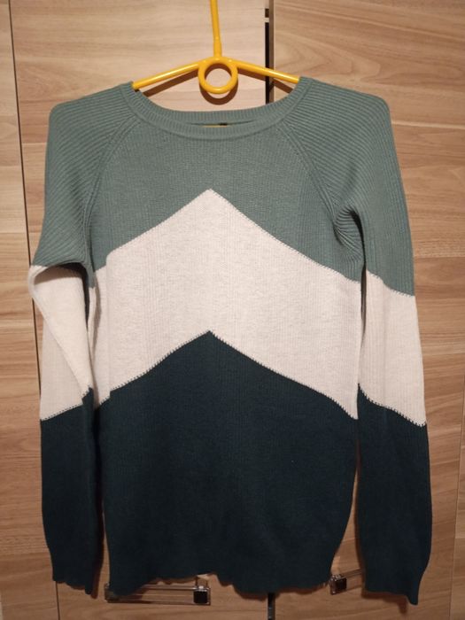 Sweterek bluzka trzykolorowy
