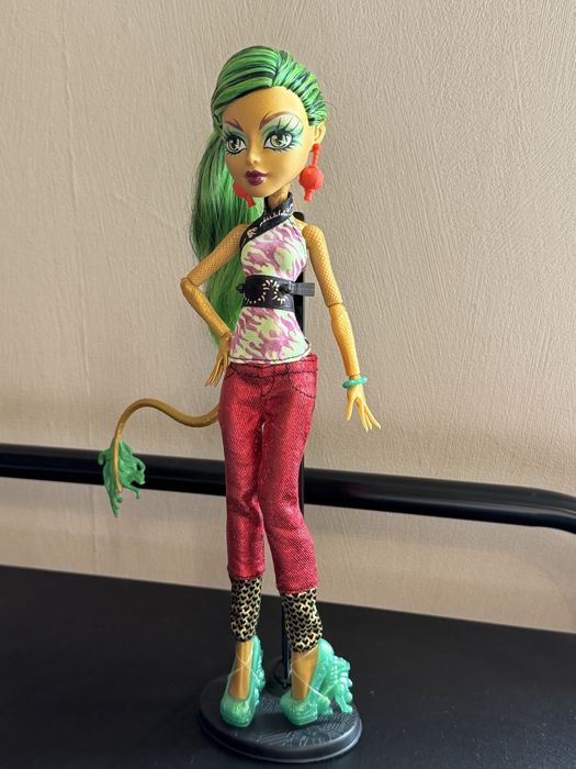 Ляльки Monster High Монстер Хай Джиніфаєр Гулія Спектра
