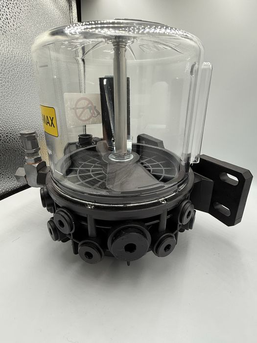 Centralne Smarowanie Pompa do centrlnego smarowania ILC Mini 1Kg/12VDC