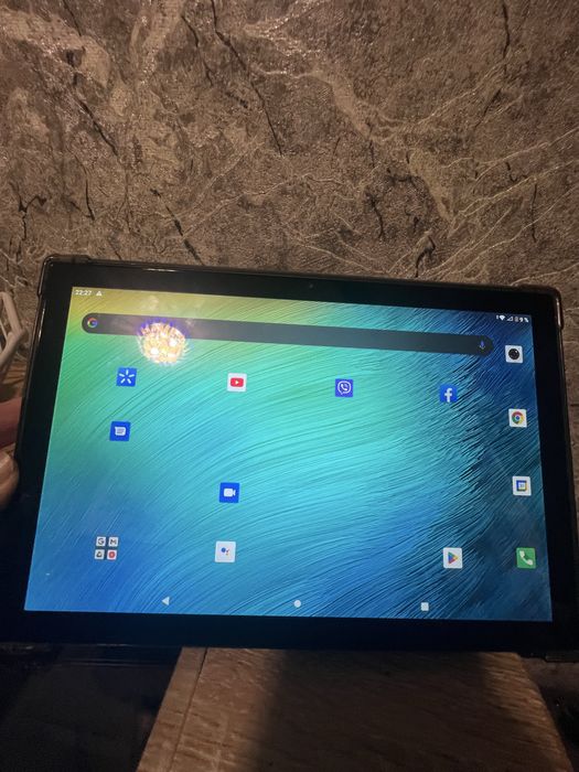 Продаю новий планшет .