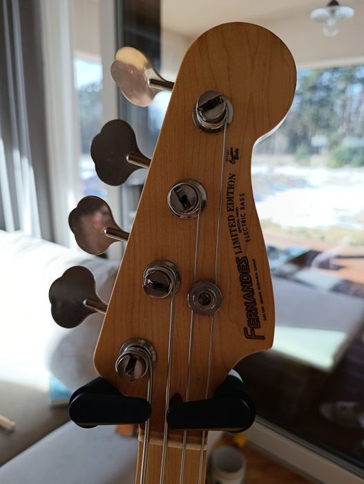Fernandez Jazz Bass Japan! Limited Edition, custom body