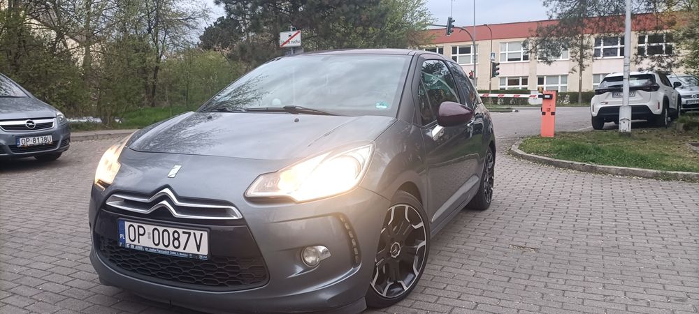 Citroen DS3 1.6 THP. Rok 2010.