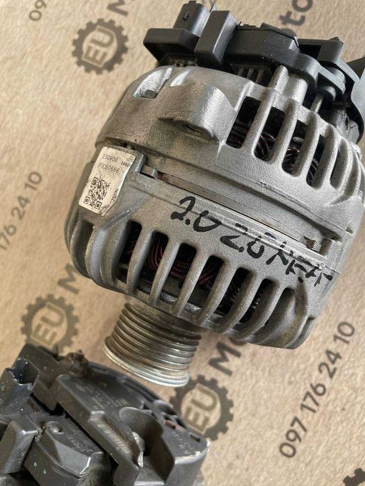 Генератор 2.0 2.5 Рено Мастер Трафік Мовано Віваро як новий