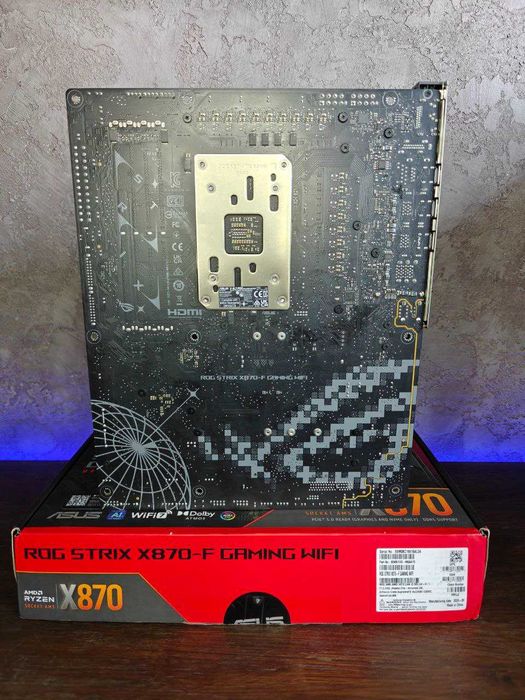 Материнська плата Rog Strix X870-F Gaming Wifi (AM5) 7000-9000 AMD