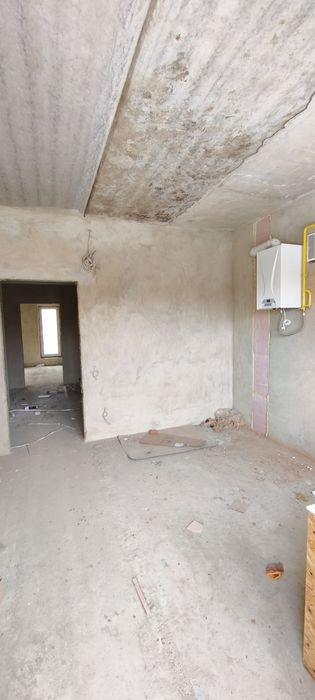 Трьохкімнатна новобудова з гаражем