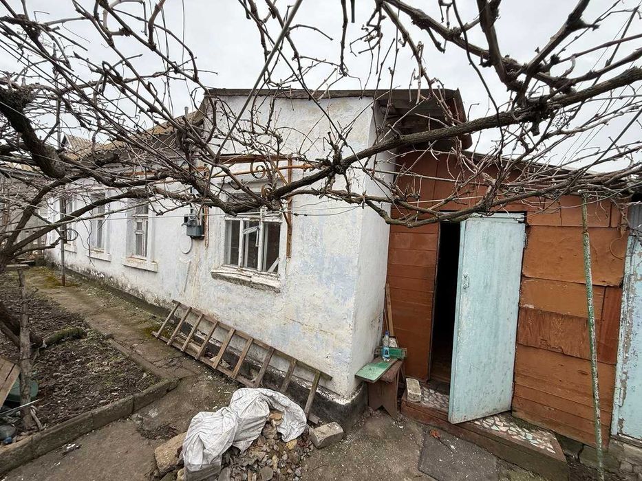 Продаж частини будинку з власним двориком — ПТЗ (вул. Космонавтів)