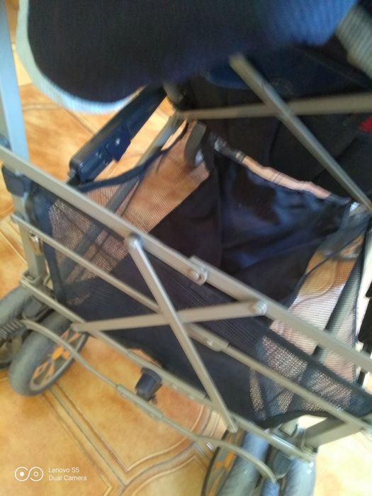 Conjunto Carrinho +Ovo+ acessórios de bebê