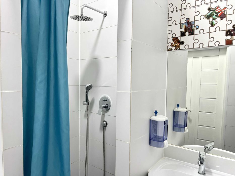 Новий Хостел біля ЖД | Комфортний та теплий простір для гостей!