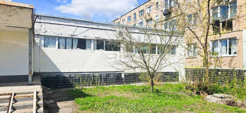 Продам приміщення на бул. Івана Каркача, 75, Роганський жилмассив.