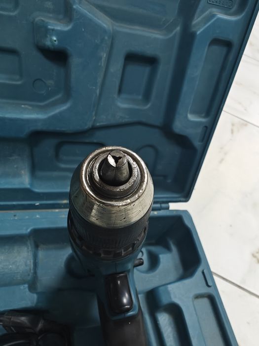 Шуруповерт Makita DF457