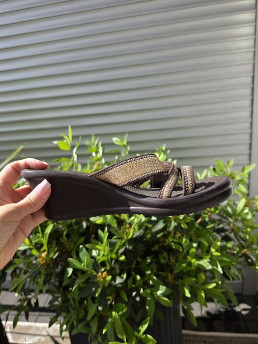 Skechers fantastyczne klapki sandaly 39