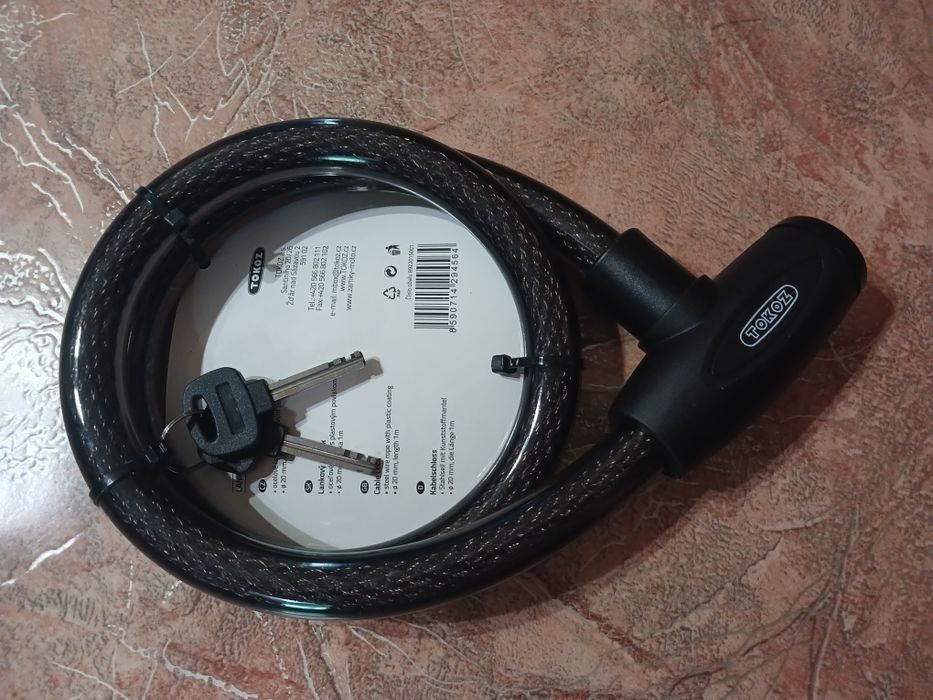 Замок TOKOZ moto black з тросом 100 см 2key tk8
Новий.
