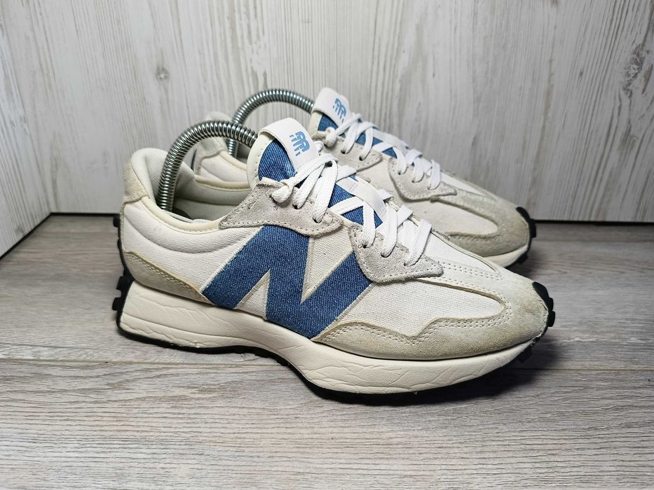 New Balance 327.       .
