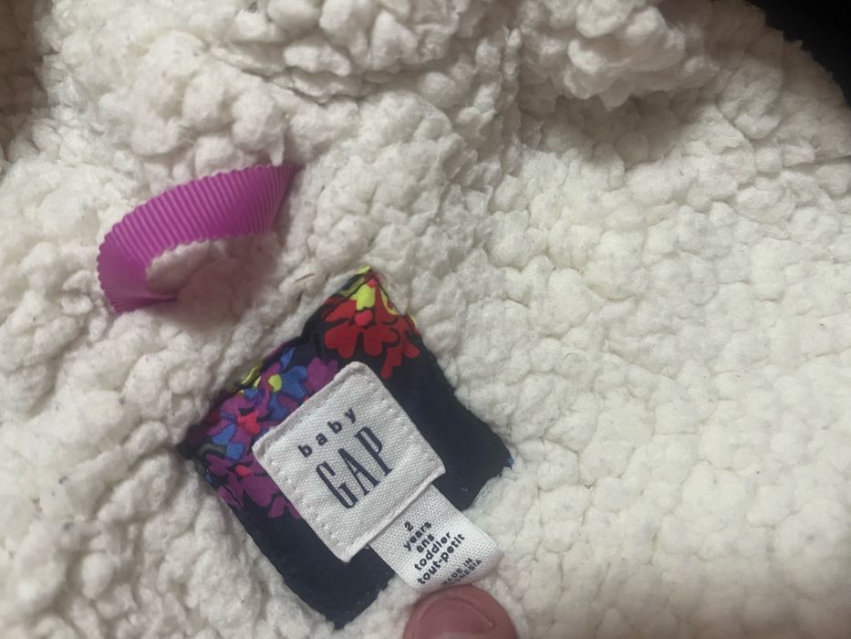 Куртка gap оригинал , на девочку 2 года