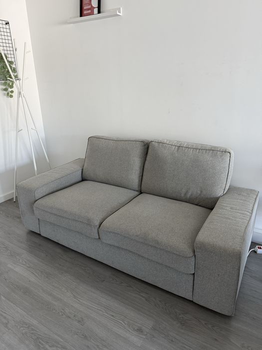 Sofá cinzento Ikea