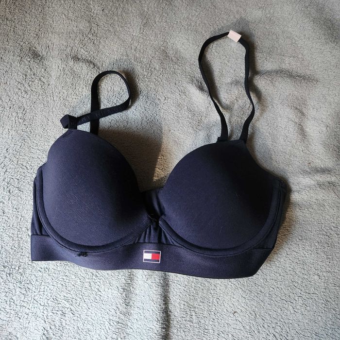 Tommy Hilfiger biustonosz 70C