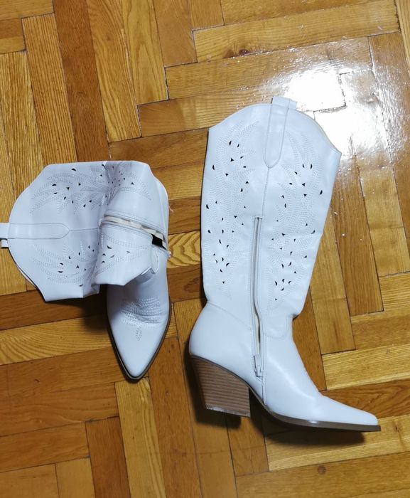 Продам сапожки  казаки