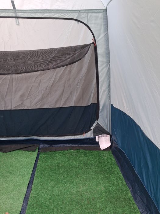 Campismo, Quechua: 2 Tendas Arpenaz (6 e 10 Pessoas) + Extras + Relva Sintética
