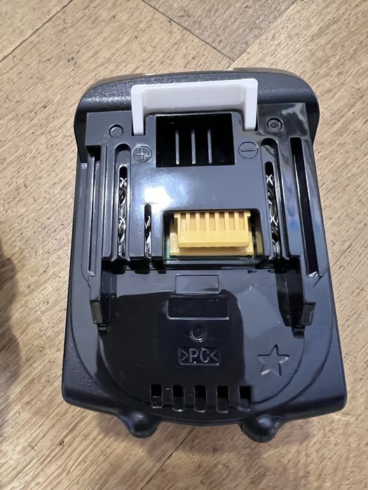 Makita 18V 12.0Ah Battery - NEW64730153862019123