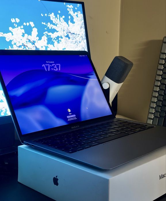 macbook air m1 8/256