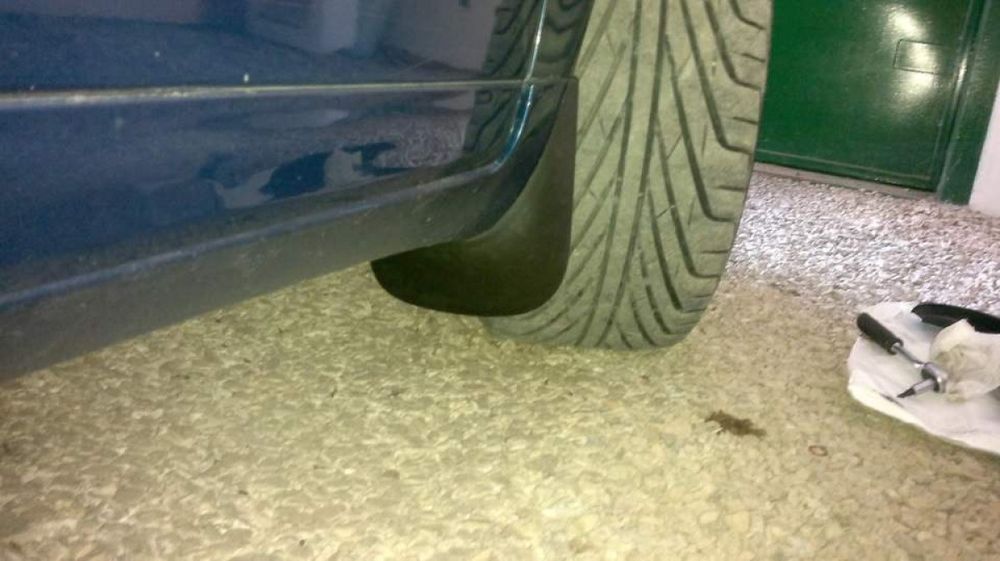 Бризковики Audi A4 B6 2001-2008 брызговики комплект 4 шт.