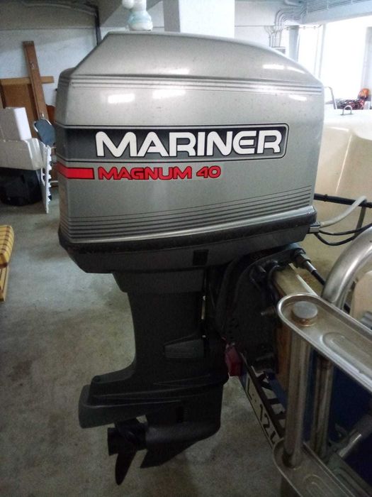 Barco recreio - Motor Mariner 40 - Atrelado