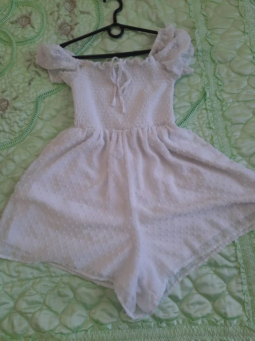 Сукня- комбінезон з шортами.
Відправка новою чи укр поштою