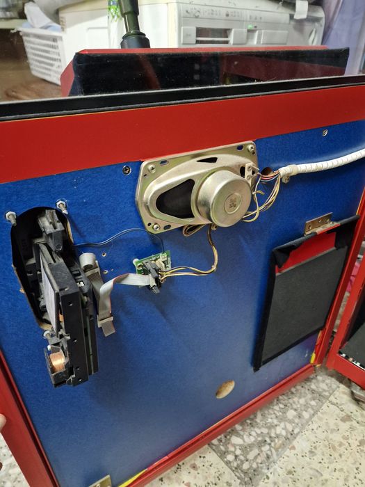 Máquina de brindes grua tema Toy Story Disney